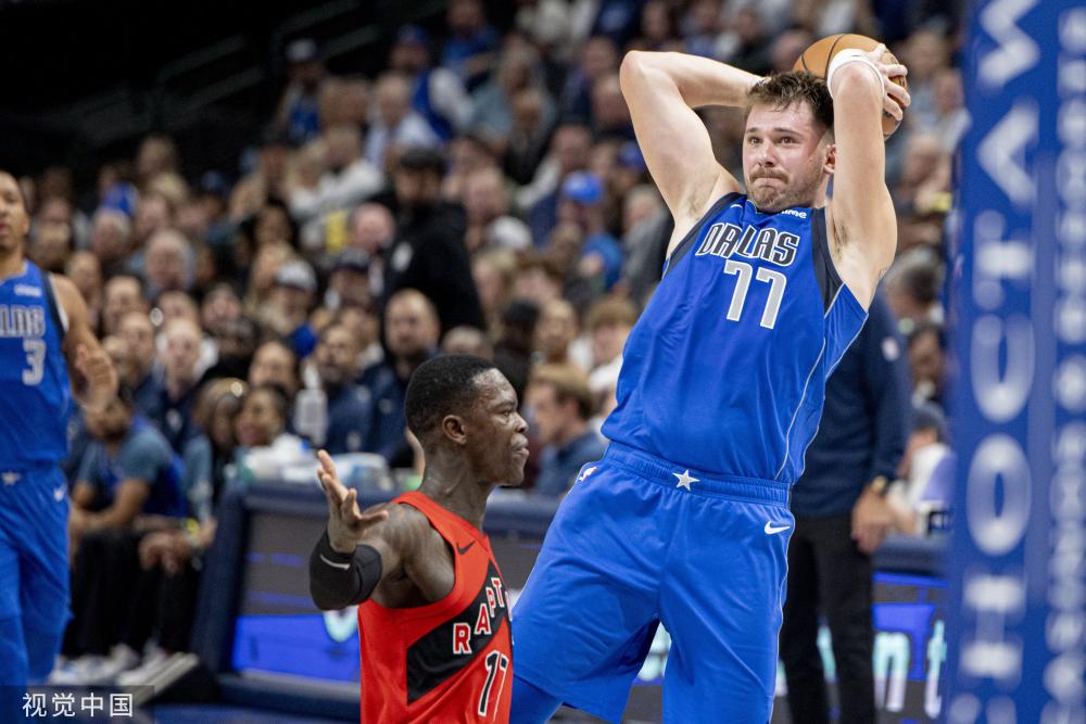 与球队后防 与球队后防