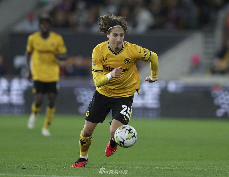 本场比赛是 本场比赛是