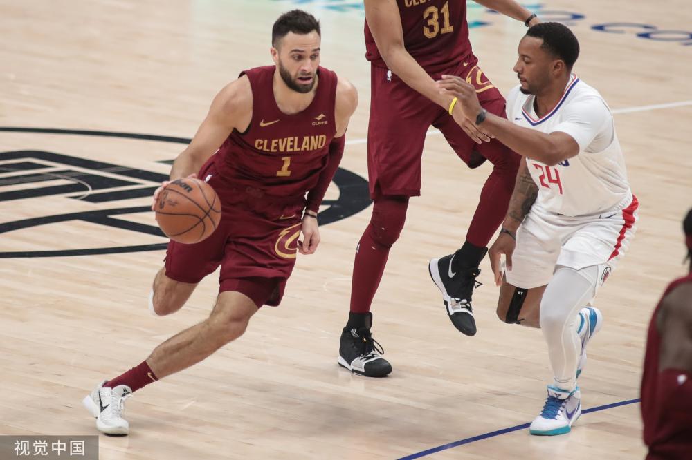 进行战术上 进行战术上